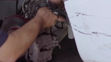 Reoair Shop 'ta Araba Kırma Diski ve Pedler Tamir ve Değiştirme.