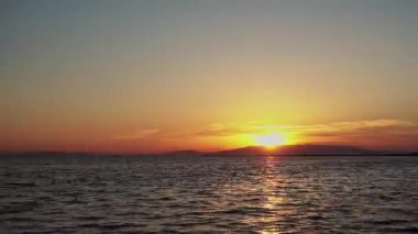Sarı Sonbahar Günbatımının Zaman Süreleri Okyanus Kıyısı