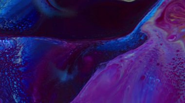 Su Görüntülerinde Yayılan Soyut Renkli Boya Sanatı.