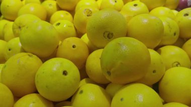 Market Sayacı 'nda Lezzetli Yeni Hasat Portakalları.  