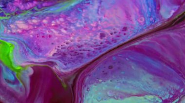 Fırıl fırıl dönen boyalar renkli kıvrımlı katmanlar oluşturuyor. Bu klip, reklamlar, sunumlar, raporlar, müzik videoları, web siteleri, mobil uygulamalar ve daha fazlası gibi projeler için arka plan olarak kullanılabilir..