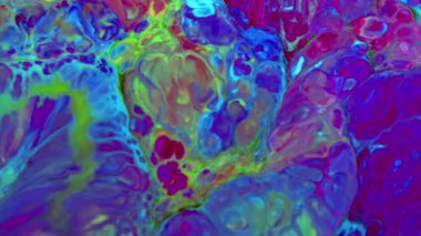 Çağdaş yaratıcı projeler ve görsel hikaye anlatımı için esneklik sunan canlı tonlar ve dengeli kompozisyon ile akışkan boya dokusu.