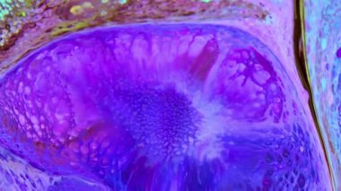 Renkli katmanlı boya dokusu vurgulama hareketi ve ton etkileşimi, arka plan, kapaklar, görsel hikaye anlatımı ve çağdaş tasarım uygulamaları için idealdir.