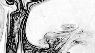 Bu gri tonlu boya dokusu yüzeyin zenginliğini ve maddi detaylarını az gösteriyor. Asgari estetik, profesyonel altyapı için iyi çalışıyor..