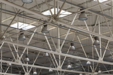 spor salonunda aydınlatma sistemi