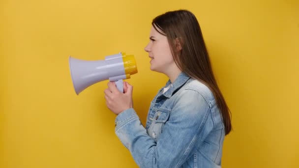 Side Profile View Sad Young Protesting Woman Scream Megaphone Angry — Stock Video