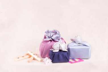 Yeni yıl aksesuarları koleksiyonu.