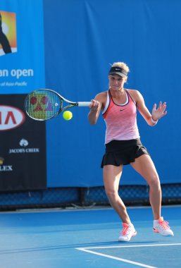 Eylem sırasında onu Junior tenis oyuncusu Dayana Yastremska Ukrayna'nın final maçında Avustralya Açık 2016, iki katına