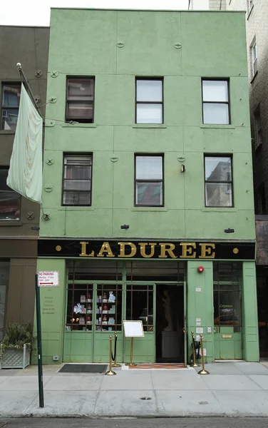 Berømte Laduree bageri og te værelse i Soho i New York City - Stock-foto