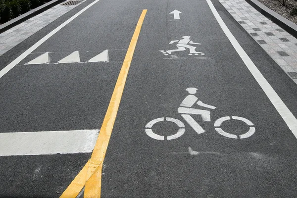 Велосипедная и пешеходная дорожка в Нижнем Манхэттене — стоковое фото