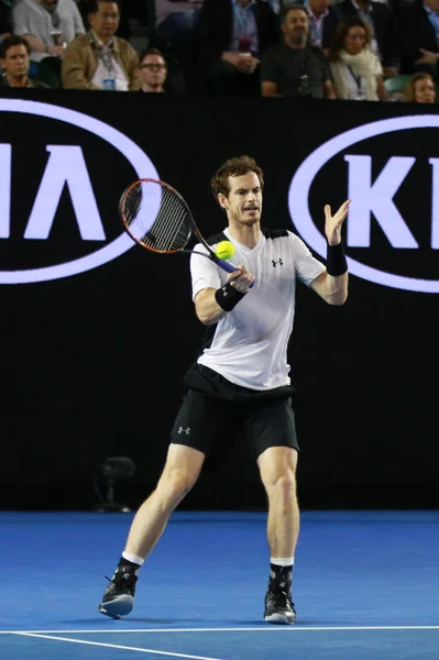 Campeão do Grand Slam Andy Murray do Reino Unido em ação durante sua partida de semifinal do Australian Open 2016 — Fotografia de Stock