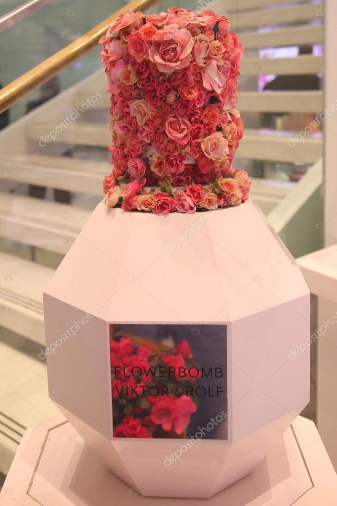 macy's viktor and rolf
