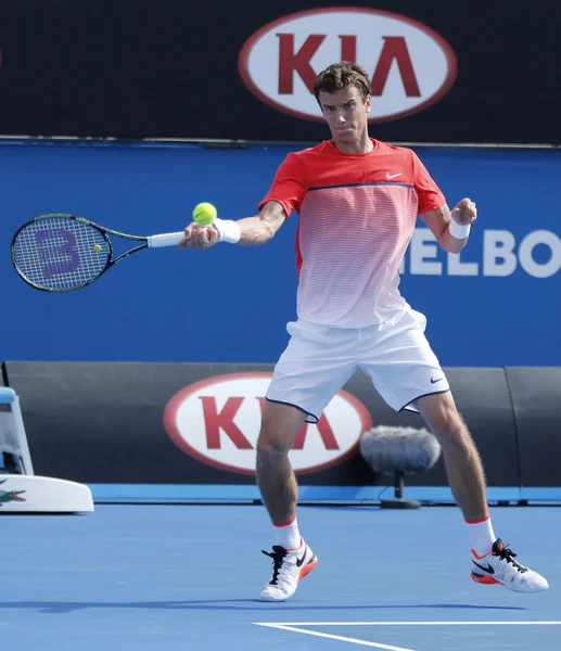 Professionele tennisspeelster Andrey Kuznetsov van Rusland in actie tijdens zijn ronde 3 wedstrijd op Australian Open 2016 — Stockfoto