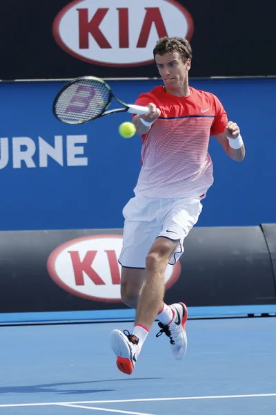 Jogador profissional de tênis Andrey Kuznetsov da Rússia em ação durante sua rodada 3 partida no Australian Open 2016 — Fotografia de Stock