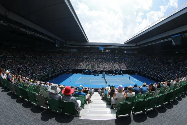 Арена для обмивання стрижень під час матчу Австралійський відкрите 2016 на австралійський тенісний центр в Мельбурні парк — стокове фото