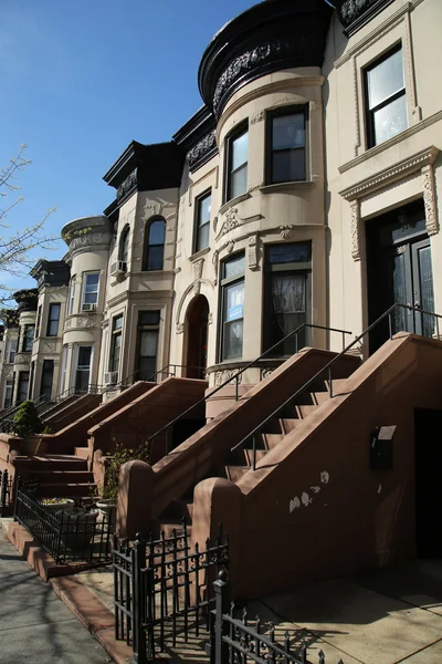 Brownstones de Nova York no histórico Prospect Heights em Brooklyn — Fotografia de Stock