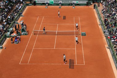 Mahkeme Philippe Chatrier hazırlık ve bakım ekibi Roland Garros 2015 sırasında Le Stade Roland Garros