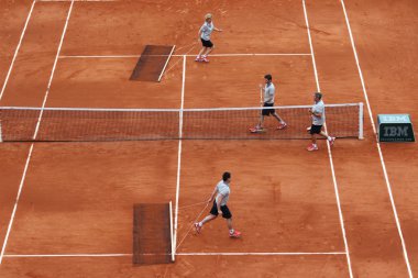 Mahkeme Philippe Chatrier hazırlık ve bakım ekibi Roland Garros 2015 sırasında Le Stade Roland Garros