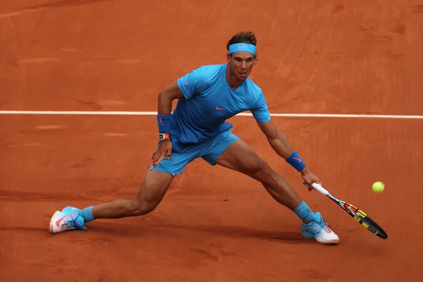 Fourteen times Grand Slam champion Rafael Nadal in action during his third round match at Roland Garros 2015 — Stock Photo, Image