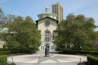 Magnolia Plaza and Central Pavilion at The Brooklyn Botanic Garden  