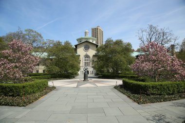 Magnolia Plaza and Central Pavilion at The Brooklyn Botanic Garden  