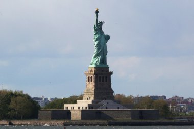  new york limanındaki Özgürlük heykeli
