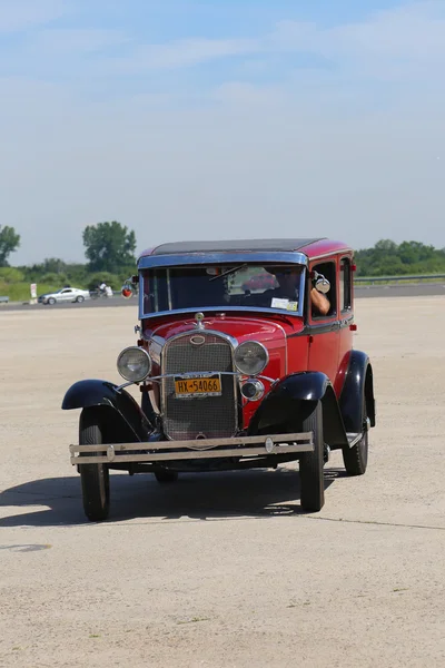 Historischer Ford von 1931 auf der Oldtimerausstellung des Automobilclubs Brooklyn — Stockfoto