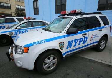 Nypd Brooklyn Bushwick Kolektif Blok Partisi sırasında Hip Hop konserinde güvenlik sağlayan