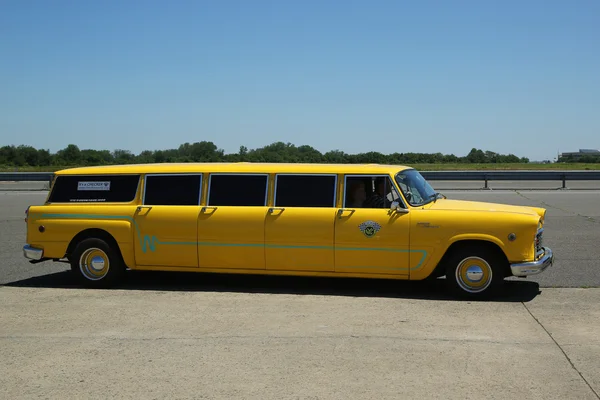 Checker Airbus Taxi Cab prodotto dalla Checker Motors Corporation — Foto Stock