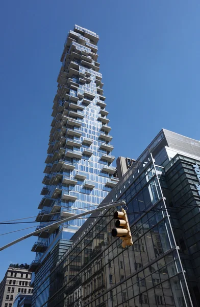 Nearly completed 60-story building a k a the Jenga Tower at 56 Leonard Street in Tribeca, Lower Manhattan — Stock Photo, Image