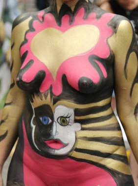 Manhattan şehir merkezinin içinde üçüncü Nyc vücut boyama gün boyunca tüm şekil ve büyüklükte 100 tamamen çıplak modeller sanatçılar boyama