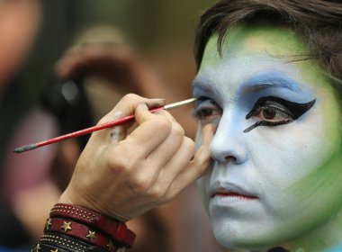 Manhattan şehir merkezinin içinde üçüncü Nyc vücut boyama gün boyunca tüm şekil ve büyüklükte 100 tamamen çıplak modeller sanatçılar boyama