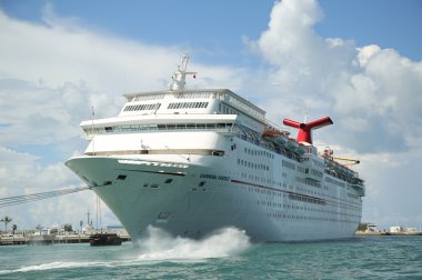 Carnival Fantasy Cruise Ship çapa Key West bağlantı noktası