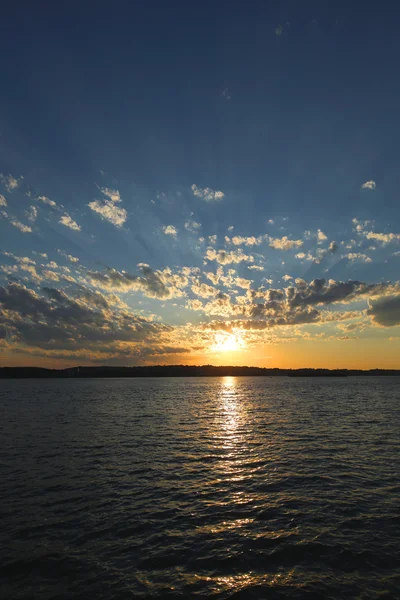 Pôr do sol em New York Harbor — Fotografia de Stock