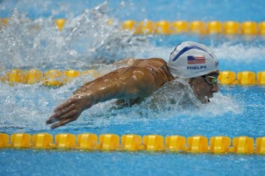 Olimpiyat şampiyonu ABD'li Michael Phelps, Rio 2016 Olimpiyat Oyunları'nda Erkekler 200 metre kelebekte yüzme 