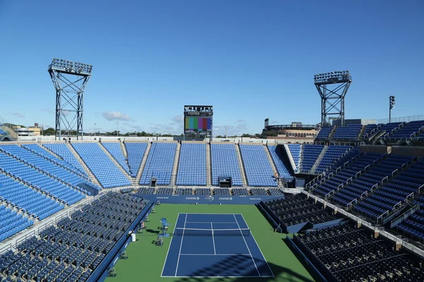 Louis armstrong stadion im billie jean king national tennis center bereit für uns open turnier — Stockfoto