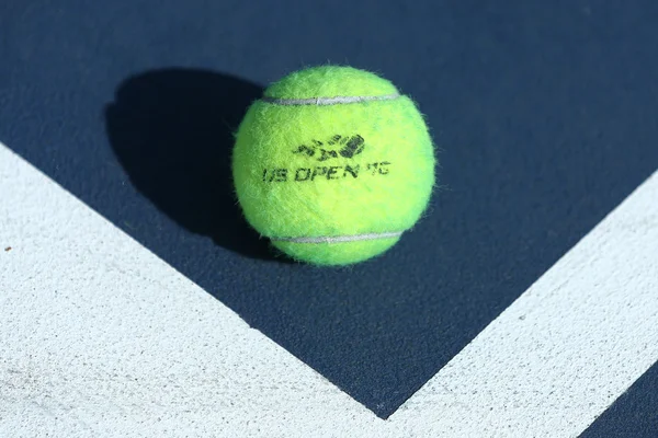 US Open Wilson tennis ball at Billie Jean King National Tennis Center in New York — Stock Photo, Image