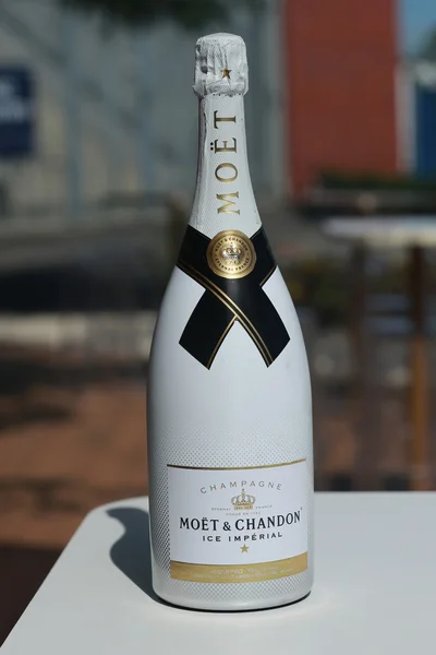Ulusal tenis merkezi bize açık 2016 yılında New York sergiledi ve Moet Chandon şampanya — Stok fotoğraf