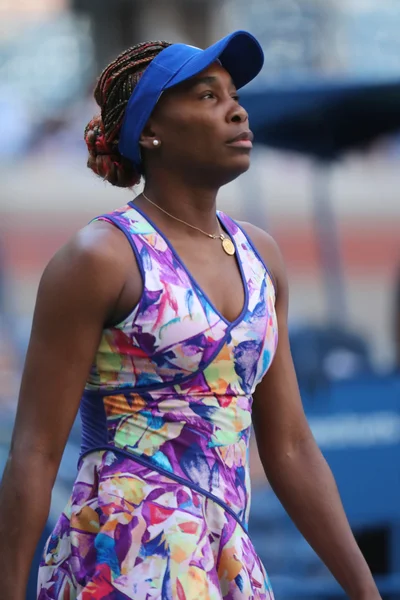 Grand Slam champion Venus Williams in actie tijdens haar eerste ronde match tijdens ons Open 2016 — Stockfoto