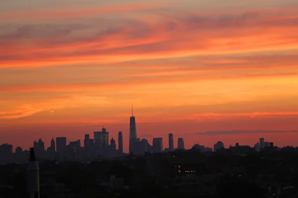 New York City skyline panorama at sunset — Stock Photo, Image