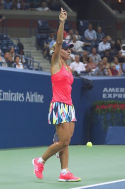 Grand Slam şampiyonu Alman Angelique Kerber, Us Open 2016'daki yarı final maçının ardından zaferini kutladı