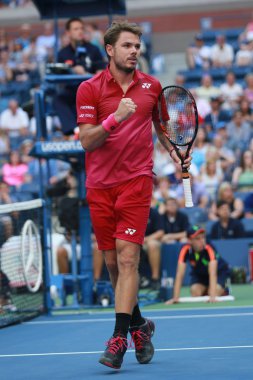Grand Slam şampiyonu İsviçreli Stanislas Wawrinka, Us Open 2016'daki ilk tur maçından sonra zaferini kutladı