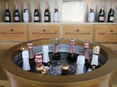 Ulusal Tenis Merkezi bize açık 2016 sırasında sunulan Moet ve Chandon şampanya