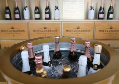 Ulusal Tenis Merkezi bize açık 2016 sırasında sunulan Moet ve Chandon şampanya