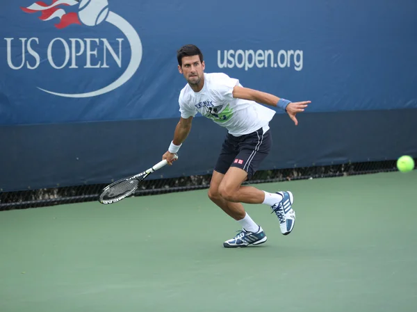 Twelve times Grand Slam champion Novak Djokovic of Serbia practices for for US Open 2016 — Stock Photo, Image
