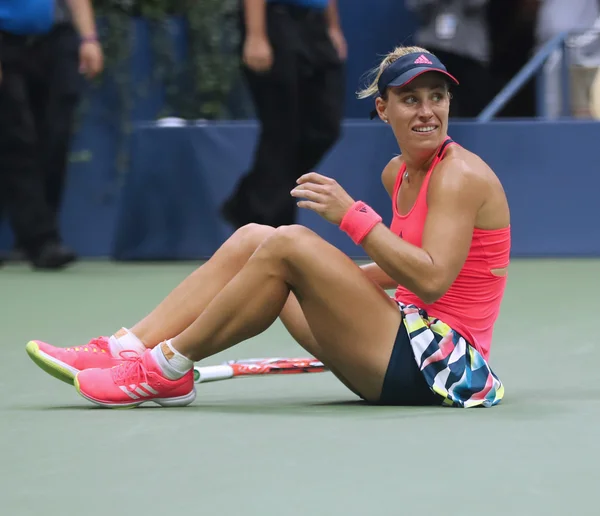 İki kez Grand Slam şampiyonu Alman Angelique Kerber, Us Open 2016'daki final maçından sonra zaferini kutladı — Stok fotoğraf
