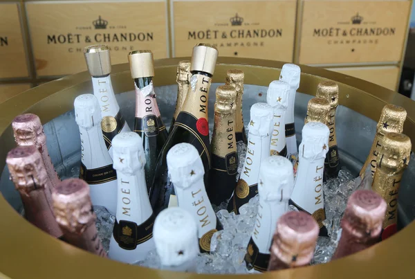 Moet and Chandon champagne presented at the National Tennis Center during US Open 2016 — Stock Photo, Image