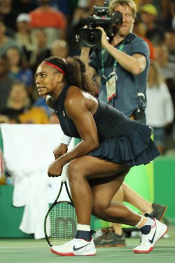 Olimpiyat şampiyonu ABD'li Serena Williams, Rio 2016 Olimpiyat Oyunları'nın ikinci tur maçında tekler günü