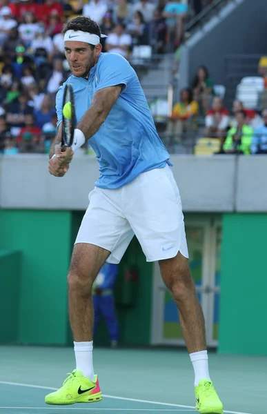 Grand-Slam-Champion Juan Martin del Porto aus Argentinien in Aktion während des Herren-Einzel-Halbfinales der Olympischen Spiele 2016 in Rio — Stockfoto