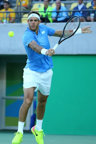 Grand-Slam-Champion Juan Martin del Porto aus Argentinien in Aktion während des Herren-Einzel-Halbfinales der Olympischen Spiele 2016 in Rio — Stockfoto